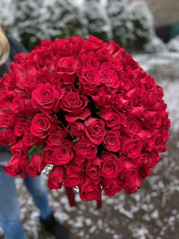 Czerwone róże - dla Niej